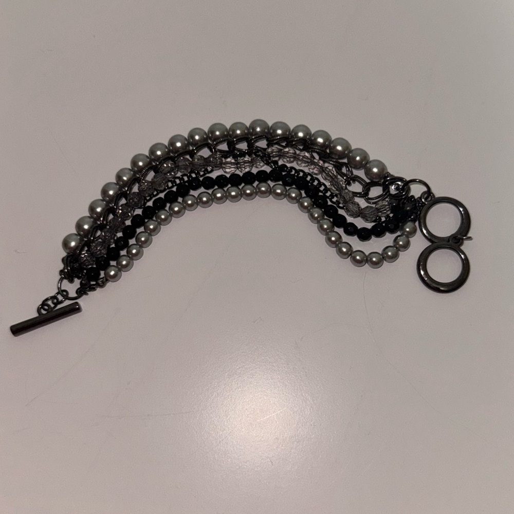 Elegant Multi-Strand Pearl Bracelet